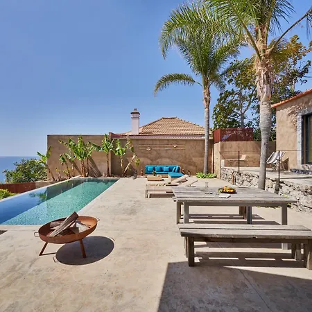Casa vacanze Pirate House Sea Front Private Pool Garden *